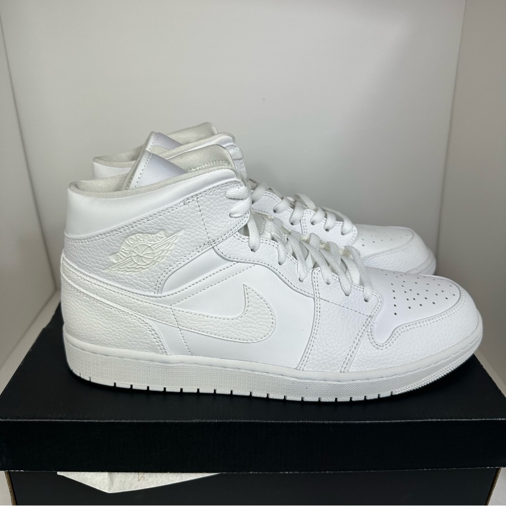 Nike Air Jordan 1 Mid Mens Size 14 Leather Trainers 554724-130 Triple White